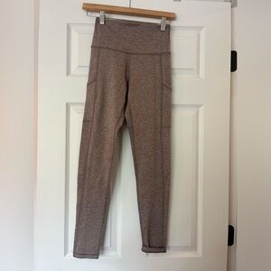 Woman’s Aerie Hugger leggings